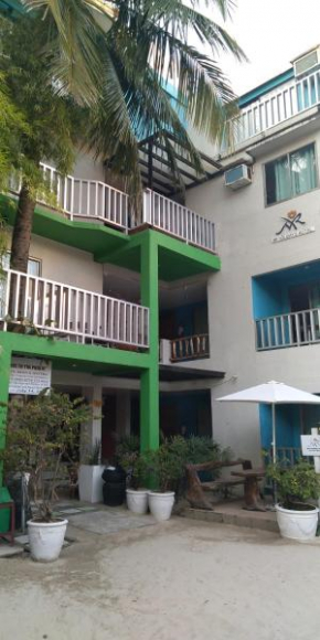 Гостиница MR Holidays Hotel  Малай